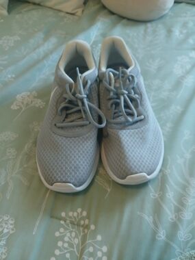Nike Light Gray Athletic Running Shoes